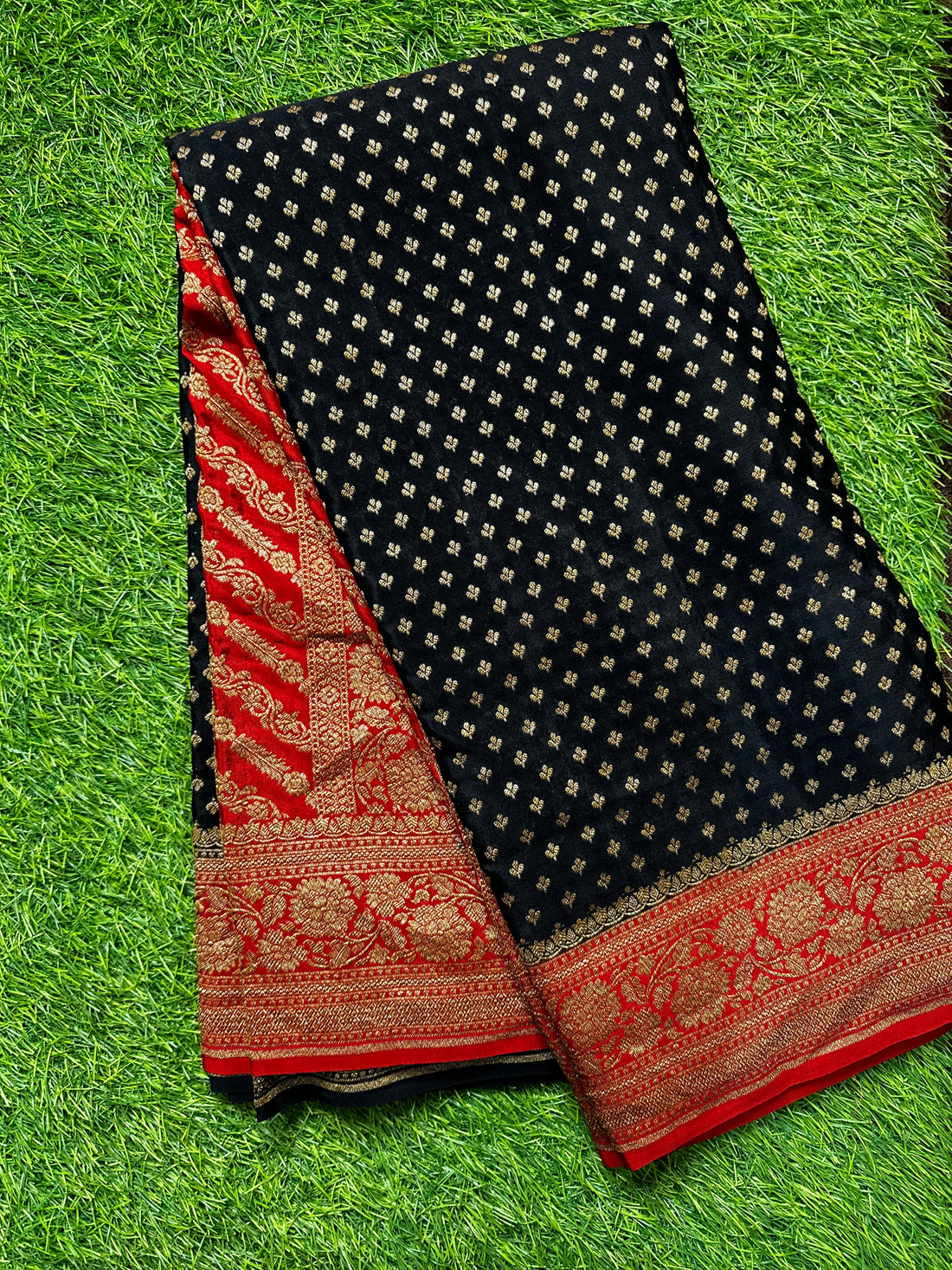 Black with red pure crepe Banaras