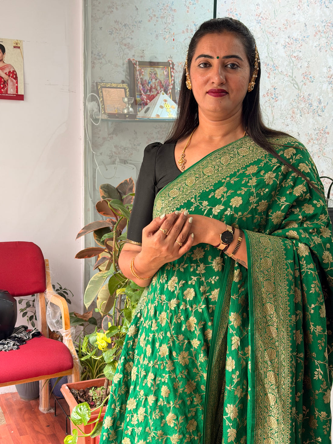 Green pure crepe jaal pattern Banarasi silk sarees