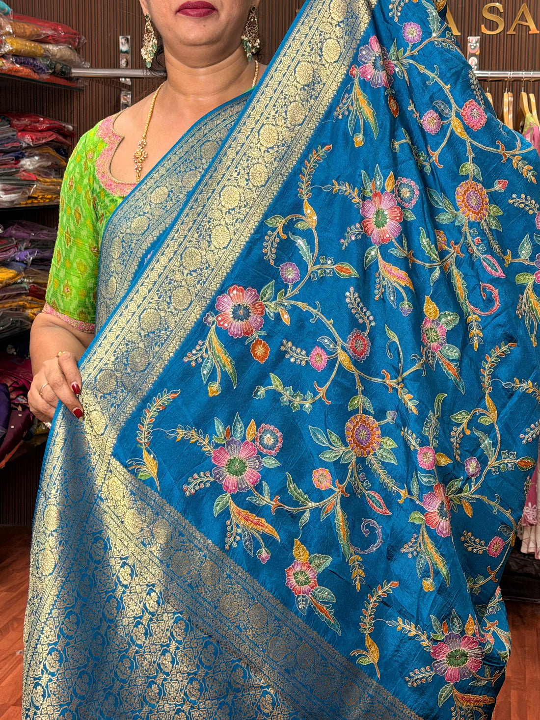 Monga floral crepe