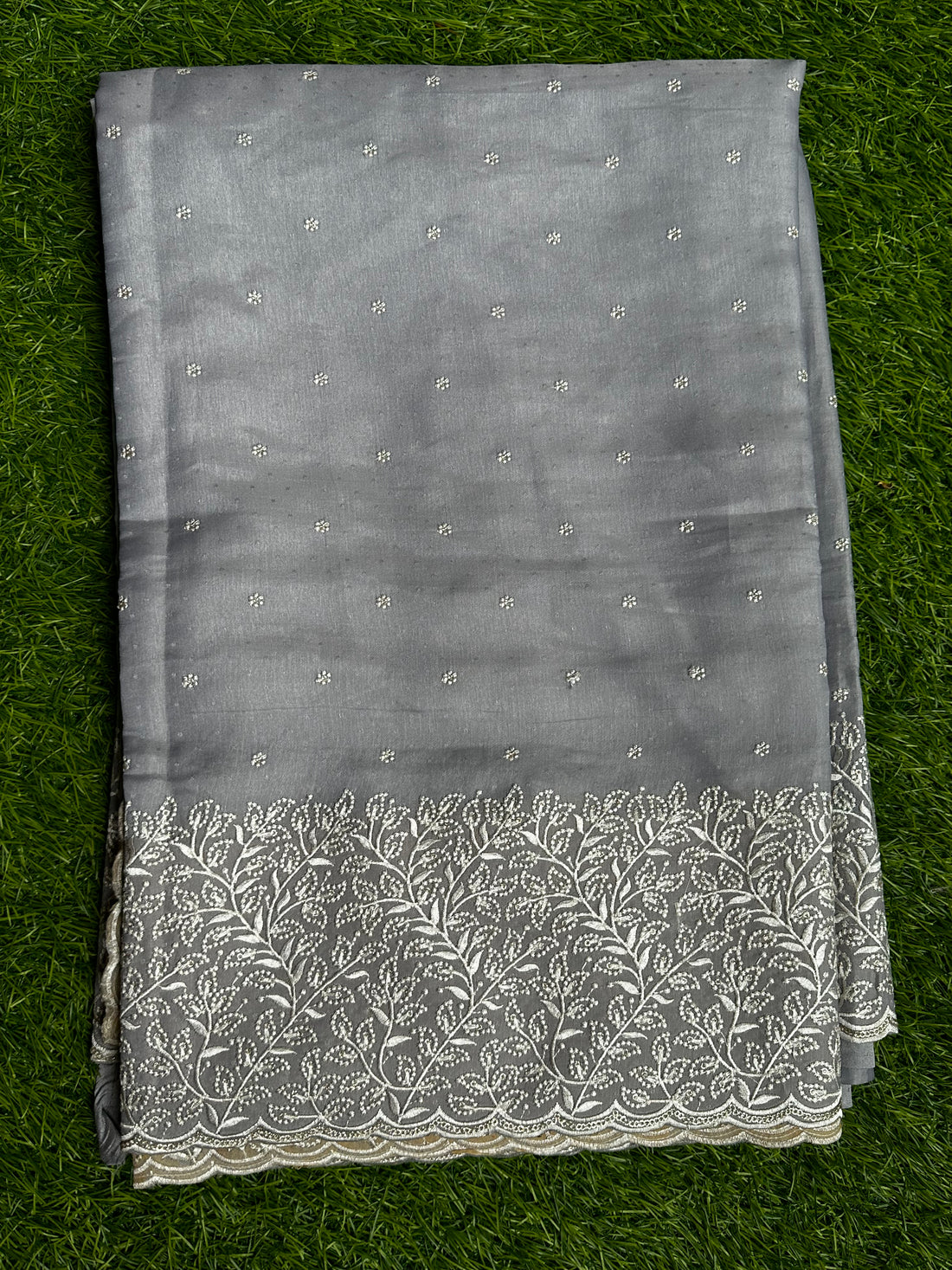 Organza scaloppe saree