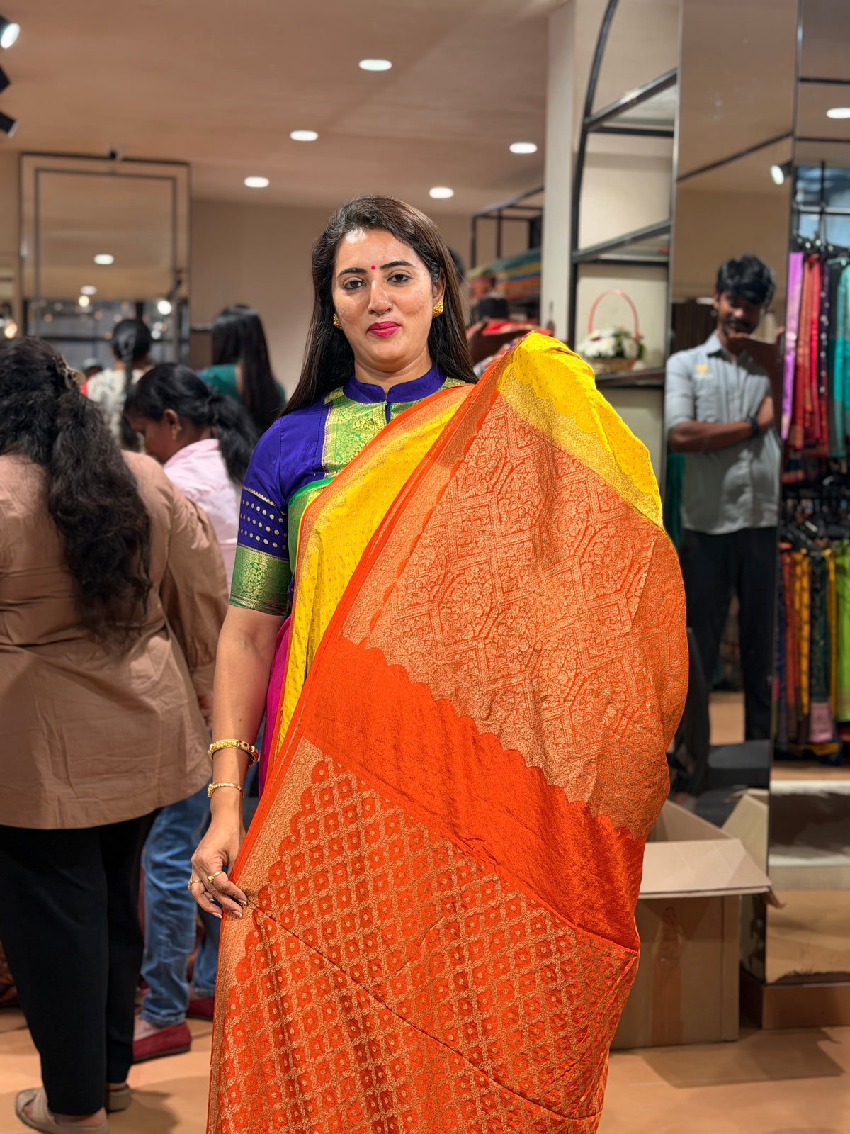 Mustard and rust orange pure crepe Banaras scallops border