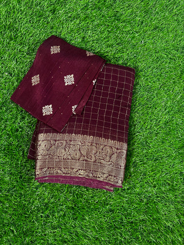 Wine semi crepe in checks pattern